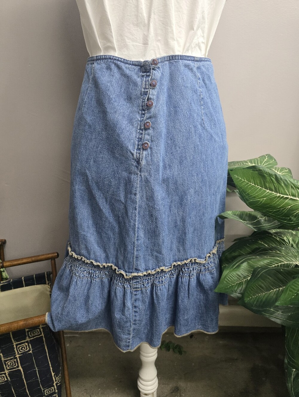 V I N T A G E:: Faded Glory Denim Midi Skirt - Picture 3 of 4